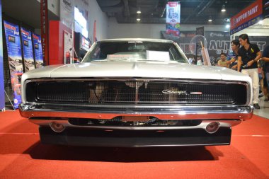 Manila Oto Salonunda Dodge Charger