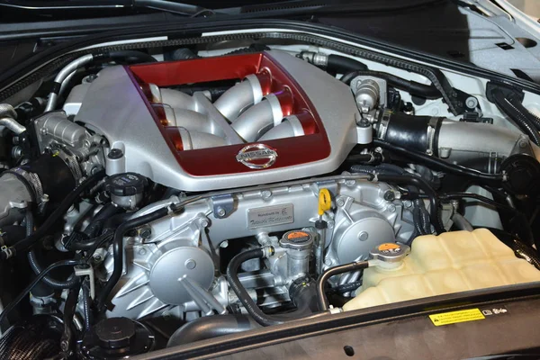 2018年尼桑Gtr汽车发动机在马尼拉汽车沙龙 — 图库照片