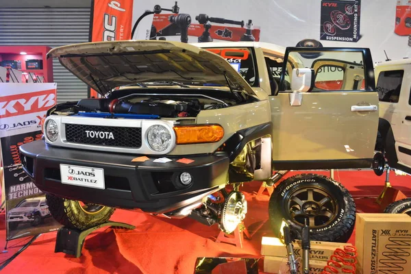 Toyota FJ Cruiser en Manila Auto Salon — Foto de Stock