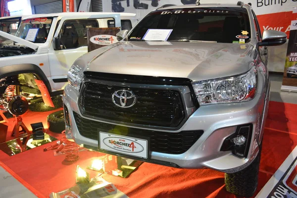Toyota Hilux recoger en Manila Auto Salon — Foto de Stock