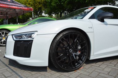 Audi R8, Bumper 'dan Bumper 15' e araba fuarında. 