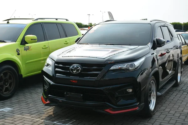 Toyota Fortuner suv al Bumper to Bumper 15 car show — Foto Stock