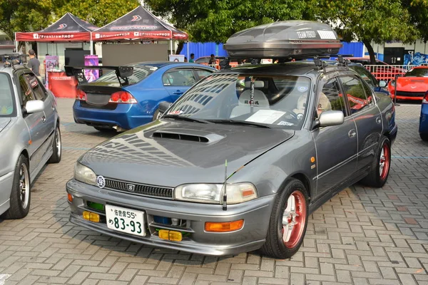 Toyota Corolla op Bumper to Bumper 15 autoshow — Stockfoto