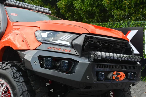 Ford Ranger Raptor ramasser à Bumper à Bumper 15 salon de la voiture — Photo