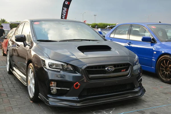 Subaru Wrx Sti στο Bumper να Bumper 15 αυτοκίνητο δείχνουν — Φωτογραφία Αρχείου