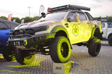 Ford Ranger Raptor, Bumper 'dan Tampon 15' e kadar devam ediyor. 