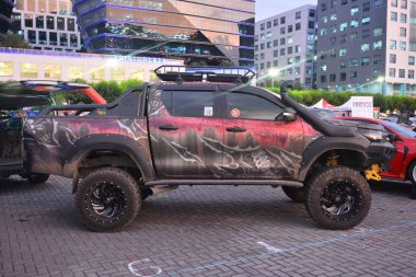 Bumper 'dan Bumper 15 araba fuarına özel kamyonet.