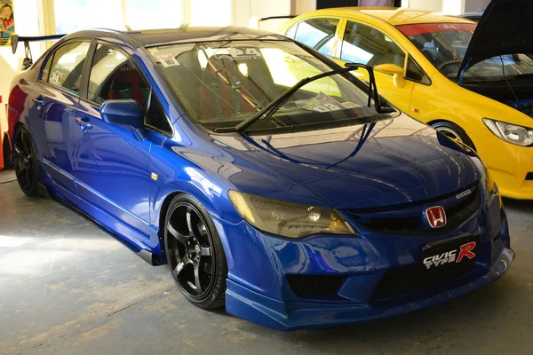 Honda Civic, Aşk, Araba, Bebekler 6 'da. — Stok fotoğraf