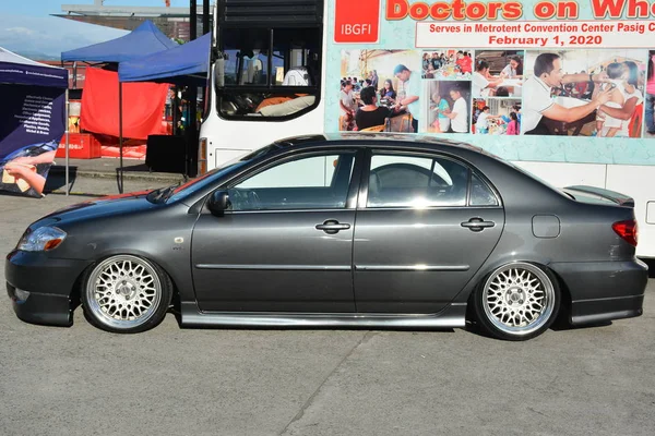 Toyota Corolla em Amor, Carros, Babes 6 exposição de carros — Fotografia de Stock