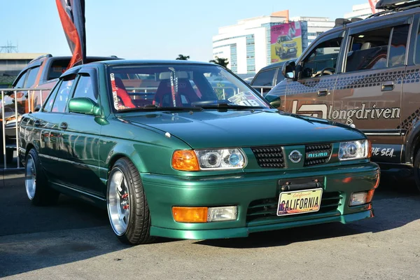 Nissan Sentra at Love, Cars, Babes 6 car show — Stock Photo, Image