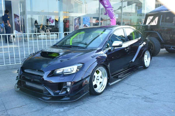 Subaru carro no amor, carros, Babes 6 carro show — Fotografia de Stock