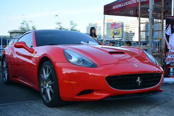 Ferrari California at Love, Cars, Babes 6 car show — Stock fotografie