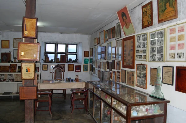 Αναμνηστικά εκθέματα στο Μουσείο Crisologo στην πόλη Vigan, Ilocos S — Φωτογραφία Αρχείου
