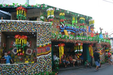 Sumbingtik Festivali ev dekorasyonu Cainta, Rizal, Philipp