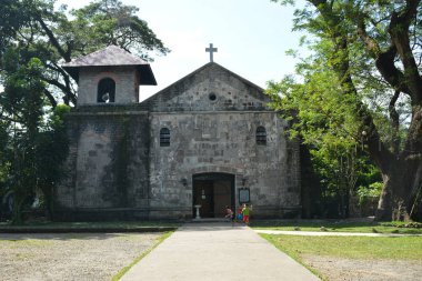 Filipinler 'in Antipolo şehrindeki Bosoboso Kilisesi cephesi
