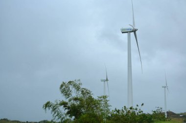 Rizal, Ph - 21 Aralık 2019 Pililla rüzgar santralleri Pililla, Rizal, Filipinler.