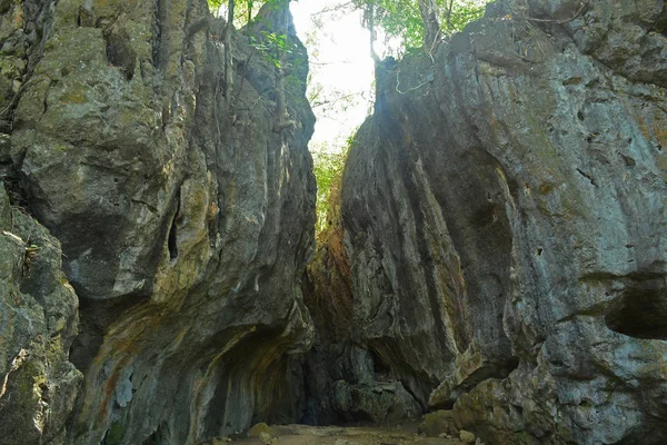 Tanay Rizal Filipinler Deki Calinawa Mağarası Kaya Oluşumu Turistik Cazibesi — Stok fotoğraf