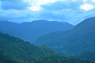 Tanay, Rizal, Filipinler 'deki Hazine Dağı' nın yukarıdan görüntüsü