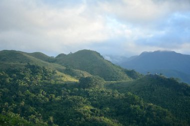 Tanay, Rizal, Filipinler 'deki Hazine Dağı' nın yukarıdan görüntüsü
