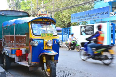 Bangkok, Th - 14 Aralık 2016 'da Bangkok, Tayland' da Oto Çekçek (tuktuk).