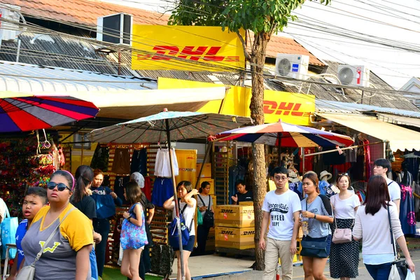 Bangkok Prosince Lidé Nakupují Chodí Víkendový Trh Chatuchak Prosince 2016 — Stock fotografie