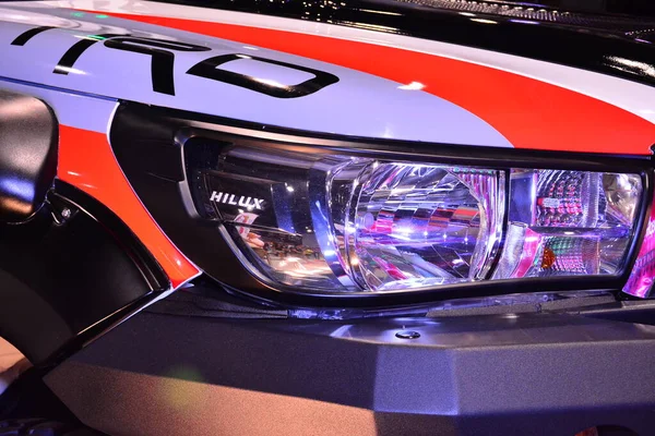 Pasay Nov Toyota Hilux Pick Head Lights Manila Auto Salon — 图库照片