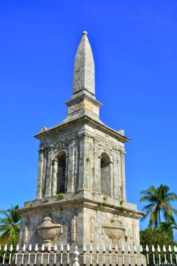 Cebu, Ph - 8 Ekim 2016 'da Lapu Lapu City, Filipinler' de Macellan işareti. Macellan İşareti 1866 'da büyük kaşifin öldüğü yeri işaretlemek için dikildi..