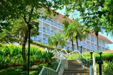 Cebu, Ph-Ekim 8: Shangri-La 'nın Mactan Resort ve Spa merdivenleri 8 Ekim 2016 tarihinde Lapu Lapu, Cebu, Filipinler' de. Sahildeki lüks tatil beldesi Mactan-Cebu Int 'l Havalimanı' na 8 km uzaklıkta..