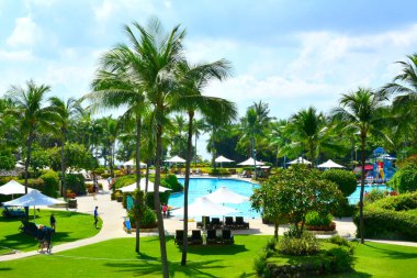 Cebu, Ph-Ekim 8: Shangri-La 'nın Mactan Resort ve Spa Hindistan cevizi ağaçları 8 Ekim 2016' da Lapu Lapu, Cebu, Filipinler 'de. Sahildeki lüks tatil beldesi Mactan-Cebu Int 'l Havalimanı' na 8 km uzaklıkta..
