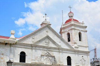 Cebu, Ph - 10 Ekim 2016 'da Filipinler' in Cebu şehrinde Santo Nino Bazilika cephesi. Kutsal Çocuk / Santo Nino Bazilikası, 1565 yılında kurulan küçük bir bazilikadır..