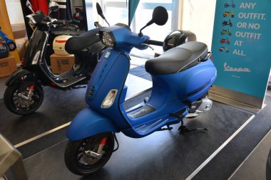 Pasig, Ph-Mar. 7: Vespa S125 2020 motosiklet 2. Ride Ph 'de 7 Mart 2020 Pasig, Filipinler. Ride Ph, Filipinler 'de bir motosiklet sergisidir..