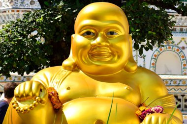 Bangkok, Th - 12 Aralık 2016 'da Bangkok, Tayland' da Wat Arun pagoda heykeli. Wat Arun ya da Şafak Tapınağı, Tayland 'ın Bangkok şehrinde bir Budist tapınağıdır..