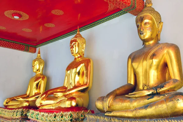 Bangkok Grudnia Wiele Złotych Buddów Wat Pho Dniu Grudnia 2016 — Zdjęcie stockowe