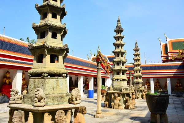 Bangkok Dec Wat Pho Stone Tower December 2016 Bangkok Thailand — Stock Photo, Image