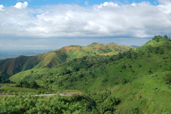 San Mateo Rizal Filipinler Deki Dağları Çevreleyen — Stok fotoğraf