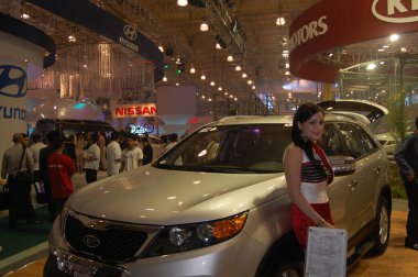 PAsay, PH - 19 AUG: Kia Sorento SUv, 19 Ağustos 2010 tarihinde Filipin Uluslararası Otomobil Fuarı 'nda Dünya Ticaret Merkezi Manila, Pasay, Phillippines.