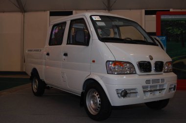 Pasay, PH - 19 AUG: 3. Filipin Uluslararası Otomobil Fuarı 'nda 19 Ağustos 2010' da DFM mini otomatik yatak, Dünya Ticaret Merkezi Manila, Pasay, Phillippines.