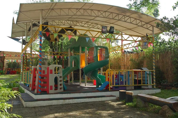 Bulacan Octubre Jardines Cherubin Cubierto Parque Infantil Octubre 2015 Meycauayan —  Fotos de Stock