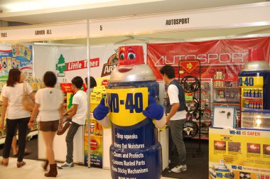 MANDALUYONG, PH-APR. 19: WD-40 Trans Sport Show 'da 19 Nisan 2012' de Megatrade Hall, Mandaluyong, Filipinler.