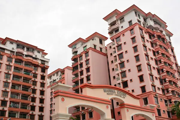 Kota Kinabalu Iune Marina Court Resort Condominium Facade June 2016 — стоковое фото