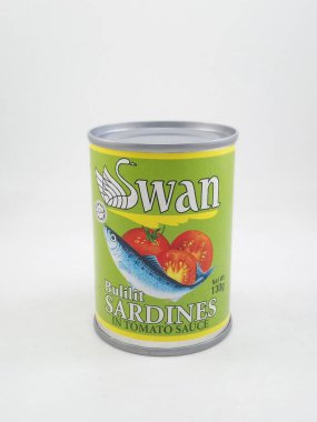 MANILA, PH-APR. 10: 10 Nisan 2020 'de Filipinler, Manila' da domates soslu sardalya konservesi.