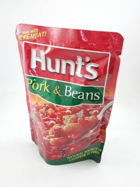 MANILA, PH-APR. 10: 10 Nisan 2020 tarihinde Manila, Filipinler 'de Hunt' s pork and beans.