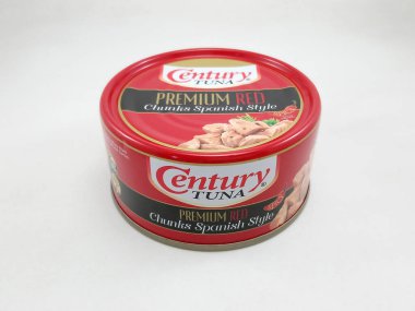 MANILA, PH-APR. 10: Yüzyıllık ton balığı primi 10 Nisan 2020 'de Manila, Filipinler' de İspanyol usulü kırmızı parçalar halinde..