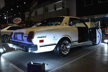 Pasay, PH - 28 Temmuz: Toyota Corona 2 Bumper to Bumper Prime araba fuarında 28 Temmuz 2019, Pasay, Filipinler. Bumper to Bumper, pazar sonrası arabaların yer aldığı bir araba fuarı..