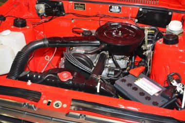 28 Temmuz 2019 'da Filipinler, Pasay' da Bumper 'dan Bumper Prime araba fuarında Mitsubishi Lancer. Bumper to Bumper, pazar sonrası arabaların yer aldığı bir araba fuarı..