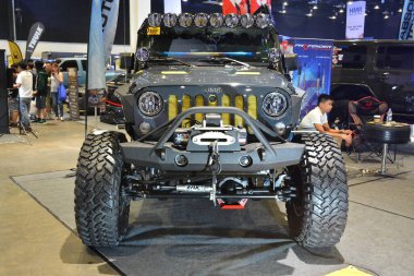 Pasay, PH - 28 Temmuz 2019 'da Filipinler, Pasay' da Bumper 'dan Bumper Prime araba fuarına cip çobanı geldi. Bumper to Bumper, pazar sonrası arabaların yer aldığı bir araba fuarı..