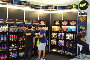 Pasay, PH - APR 23 - Meguiars standı Trans Sport Show 'da 23 Nisan 2017 Pasay, Filipinler.