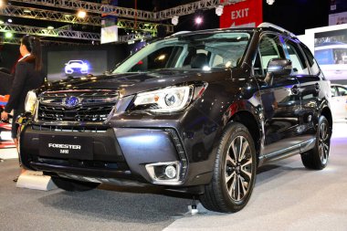 PAsay, PH - APR 1 - 1 Nisan 2017 'de Filipinler' deki Manila Uluslararası Otomobil Fuarı 'nda Subaru ormancısı.