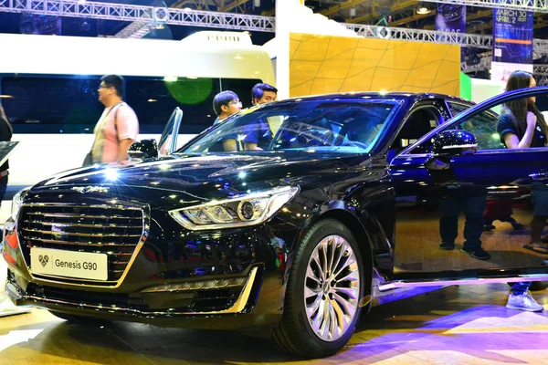 Pasay, PH / APR 1 / Hyundai genesis g90 Manila Uluslararası Otomobil Fuarı 1 Nisan 2017, Pasay, Filipinler.