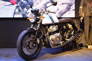 Pasay, PH - 16 Haziran - Royal Enfield Continental GT 650 motosiklet Makina Moto Show 16 Haziran 2019, Pasay, Filipinler.